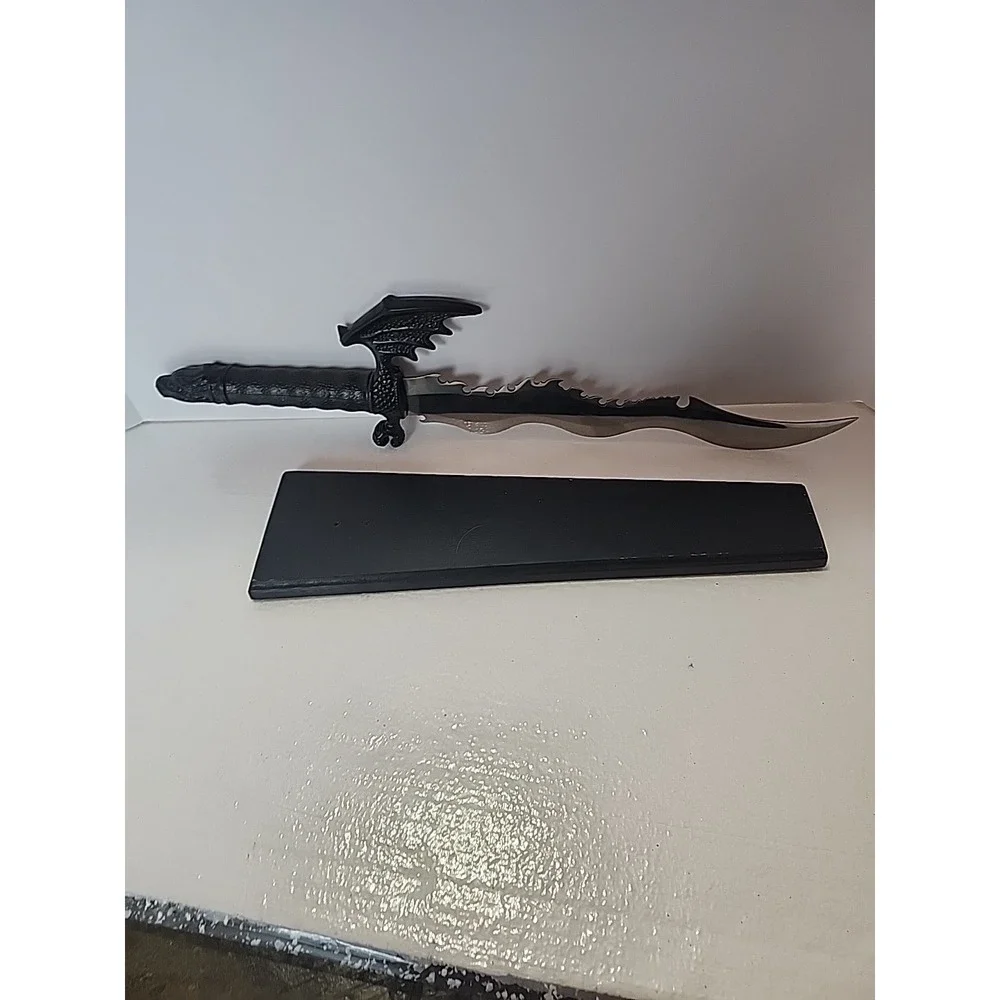 22 inch Flying Dragon Dagger Missing Stand‎ Prop